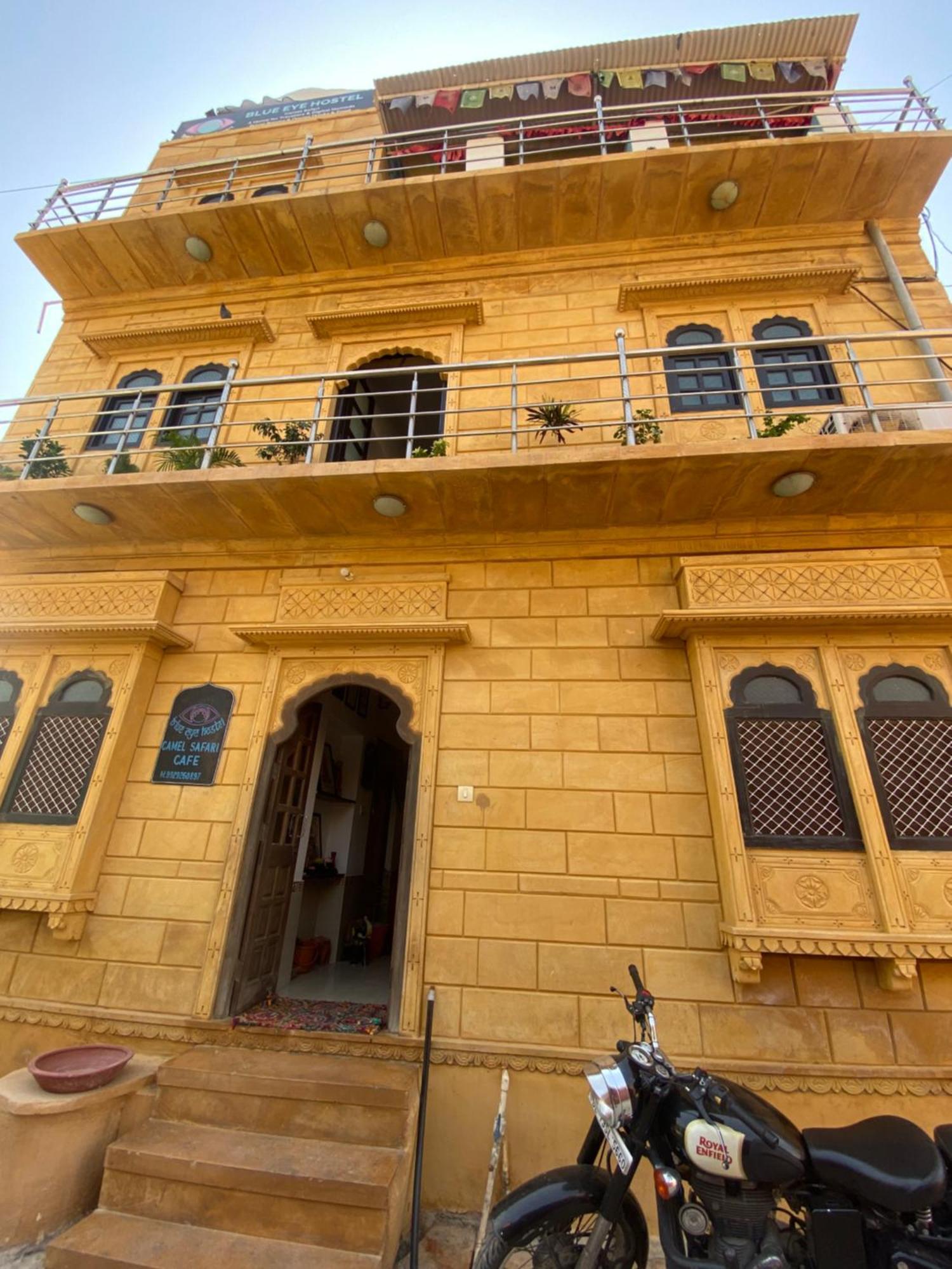 Blue Eye Hostel Jaisalmer Exterior foto